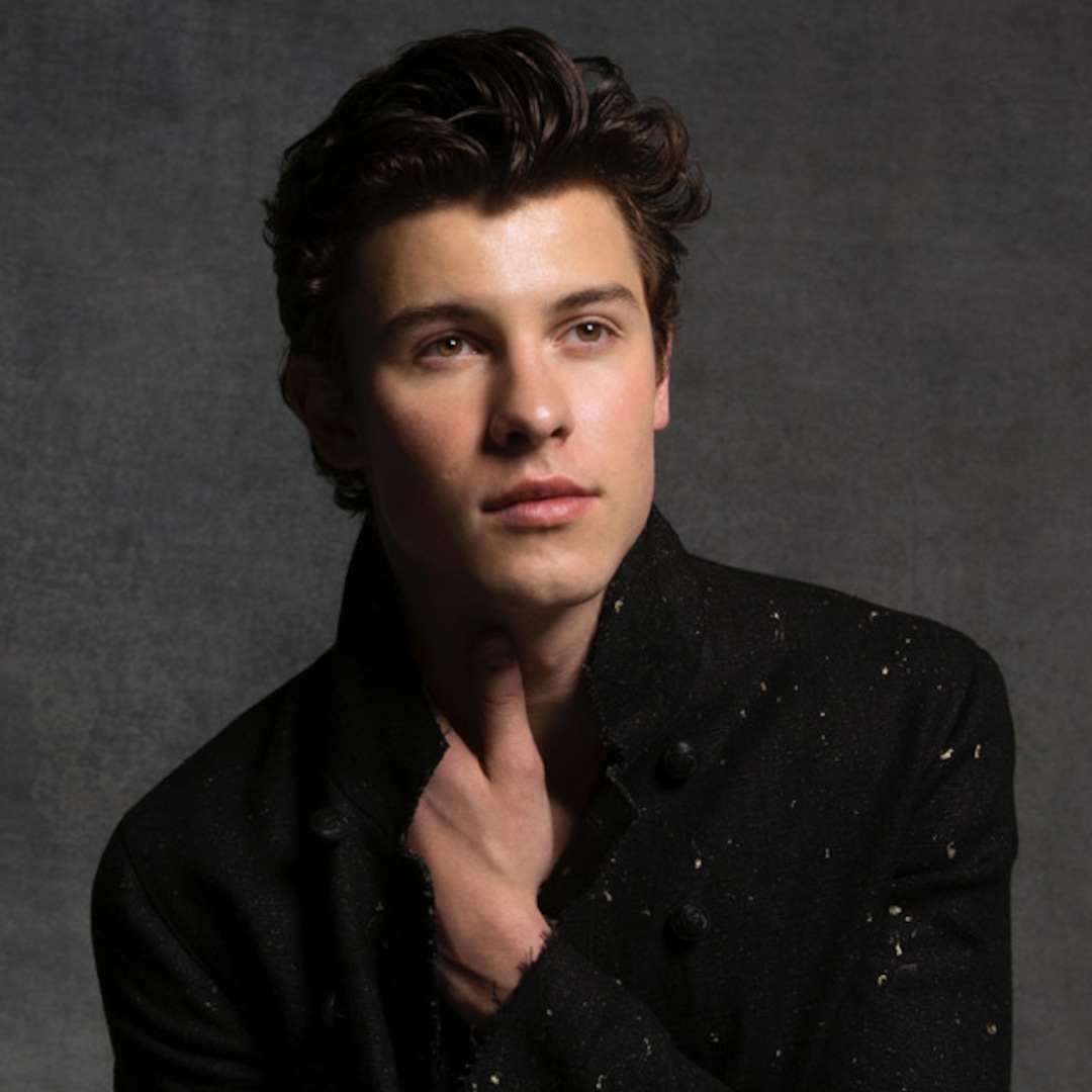 Shawn Mendes Says He Isn T Supposed To Be Dating Right Now E Online